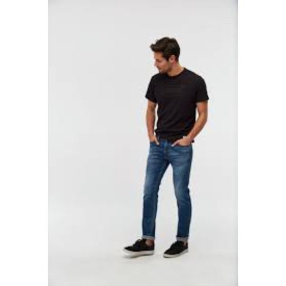 Levi's Other - Levi’s 511 Slim Fit Flex Dark Wash Jeans Size 32